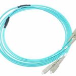PATCH CORD FIBRA ÓPTICA MM OM3 LC DUPLEX A SC DUPLEX UPC CHAQUETA 2.0MM COLOR AQUA 10 GBIT LSZH 3M